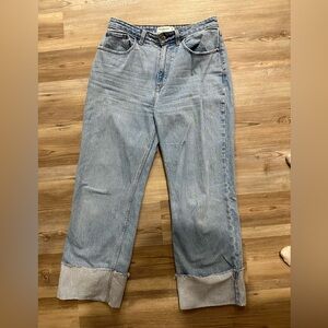 Abercrombie 90’s relaxed Jean high rise cuffed size 27